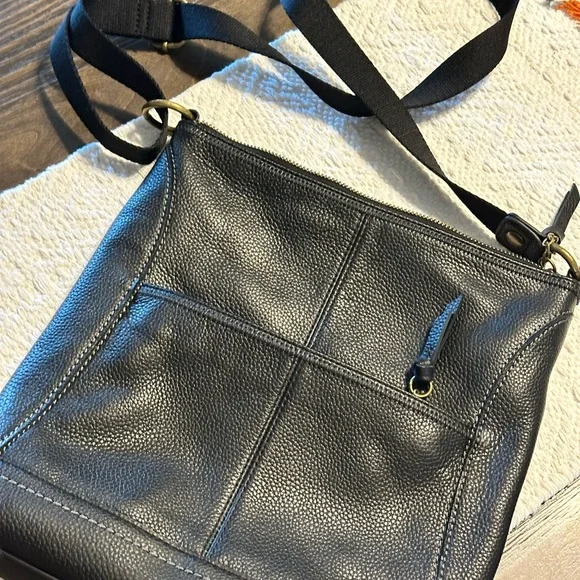 The Sak Black Pebbled Crossbody Bag - Picture 13 of 16